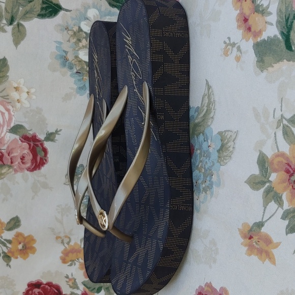 Michael Kors Bedford Gold and Brown Platform Wedge Sandals Women's size 11 - Picture 12 of 17